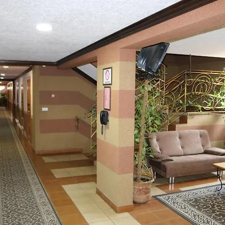 ***феєрія 3* Tyachiv